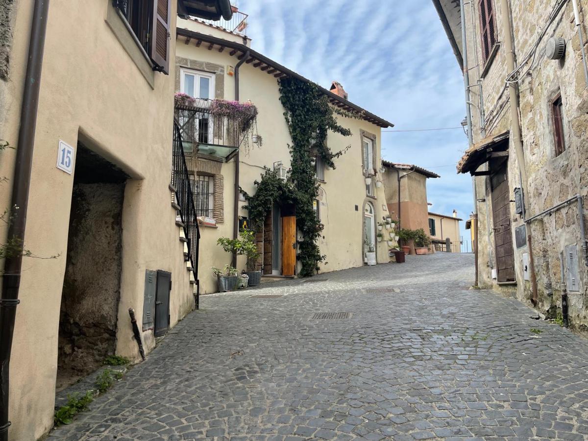 Eleganza In Centro Sul Lago - アングイッラーラ・サバーツィア エクステリア 写真